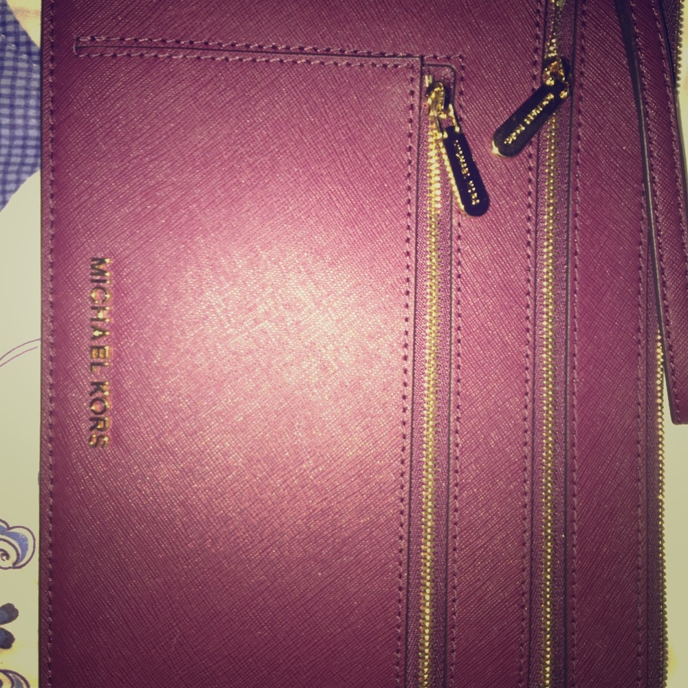 Michael Kors Wristlet